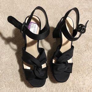 Nine West Brand New Black Chunky Heels Size 6 1/2